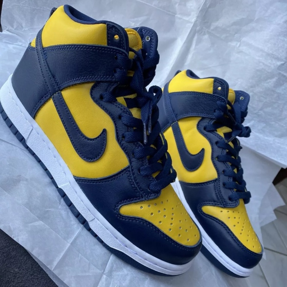 Nike High Dunk Michigan SP - Size 7